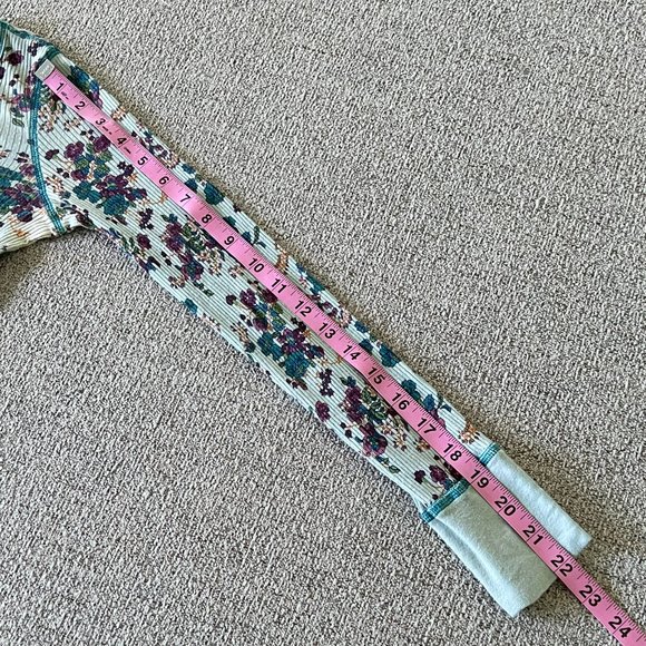 FREE PEOPLE Bundle of 3 Women's Y2K Purple Blue Floral Boho Long Sleeve Tees XS - Picture 12 of 14